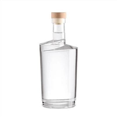 Prozorna steklenica vodke za vino